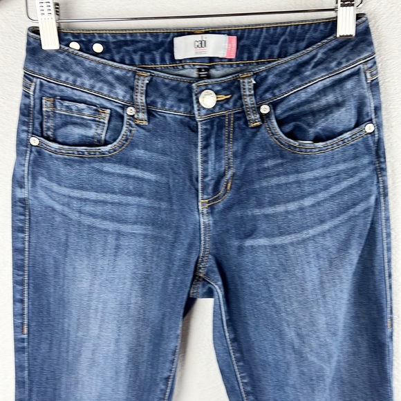 CABI |👖”The Straight” Style Blue Faded Distressed Cropped Low-Rise Denim Jeans - Picture 3 of 7